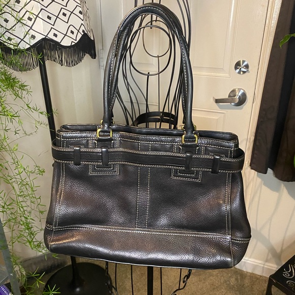 Coach Handbag - Picture 4 of 8